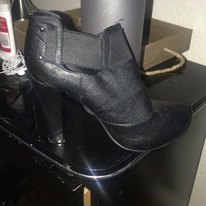 Steve Madden Boots Black